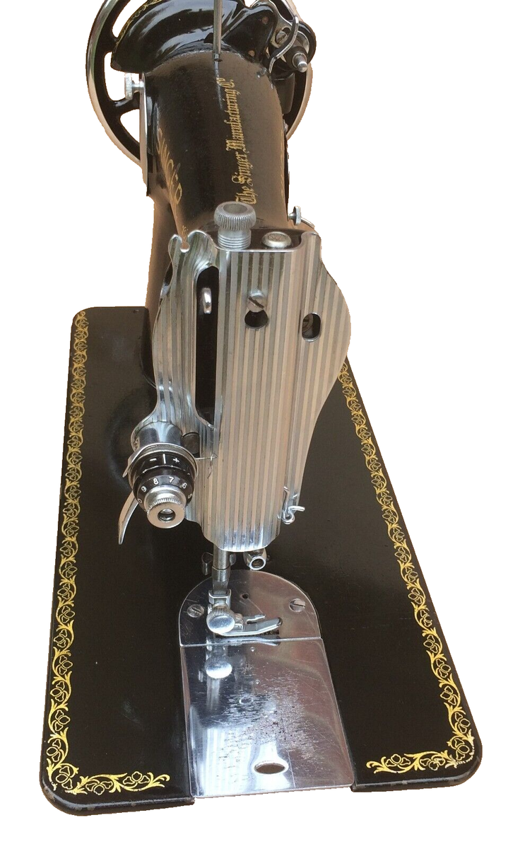 Rare Singer 15, 15K vintage hand crank sewing machine with Trefoil