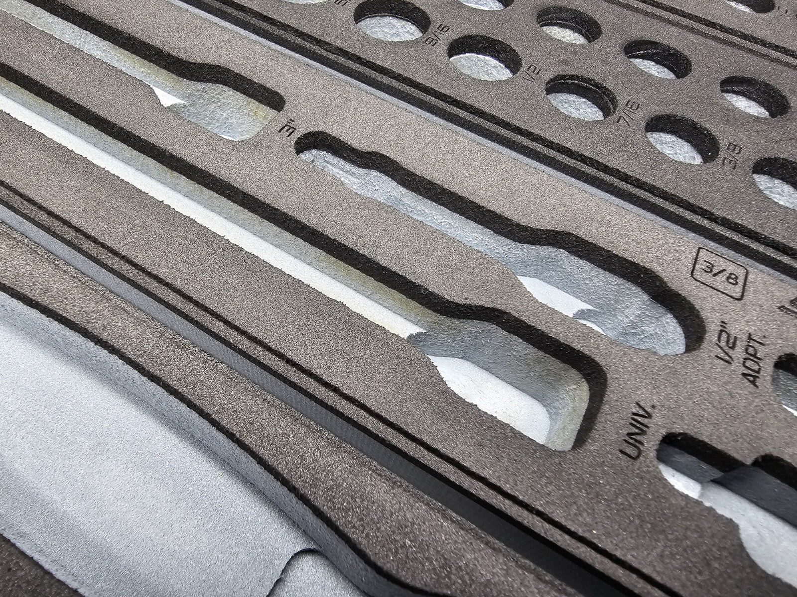 Snap-on Tools TITANIUM 3/8" Dr SAE & Metric Essential Set 253GSS05FDT FOAM ONLY