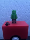 Custom LEGO Star Wars Boba Fett Minifigure with Blaster Accessory — photo 3
