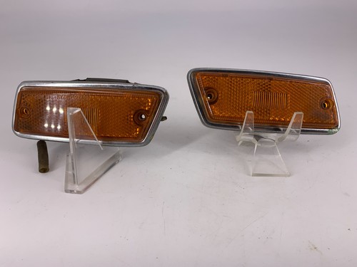 Koito Vintage Signal Lights 230-37214L & 230-37214R - Picture 2 of 18