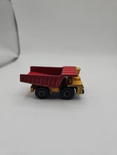 Matchbox 1989 Dump Truck Yellow With Red Dump Diecast Constriction Vehicle