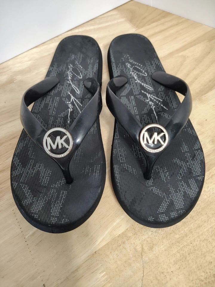 Sandalias Michael Kors para mujer 6,5 Bedford firma negras plateadas con logotipo chanclas Foto 3 de 4