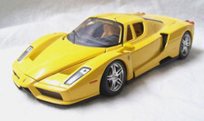 1:24 Diecast Car MAISTO YELLOW ENZO FERRARI