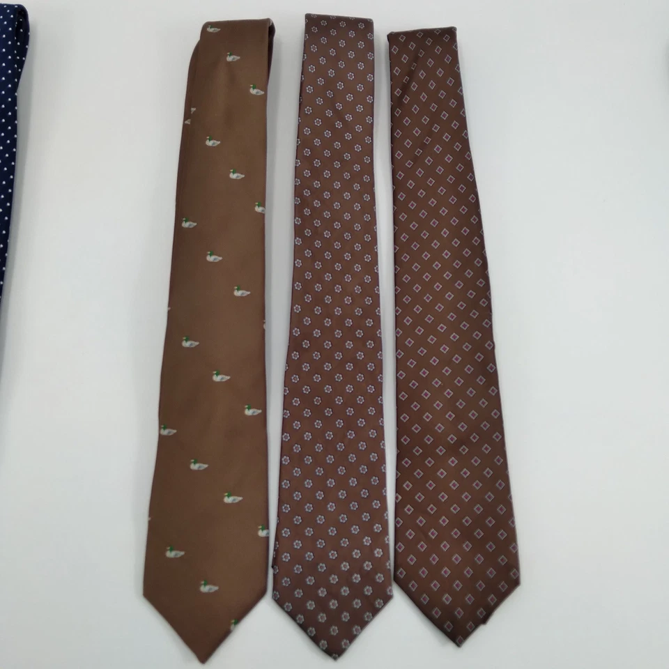 Yves Saint Laurent & more 100% Silk Men’s Neckties, lot of 9 Brown, Blue And Red - Image 4 of 4