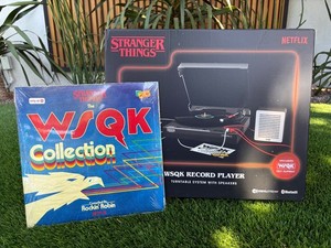 STRANGER THINGS Victrola WSQK Record Player + WSQK Vinyl (NEW)