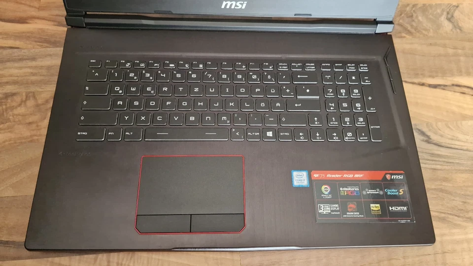 MSI Gaming Laptop 17 Zoll, Intel Core I7 mit techn. Defekten - Bild 3 von 4