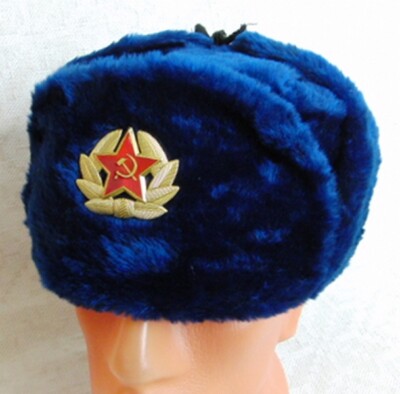 FAIRY TRENDZ LTD Russische Trapper Hoed Met Badge - Universele Maat - Namaakbont - Ushanka-Kozakken Hoed, Warme Winterhoed met oorkleppen, Zwart zonder Badge, one size