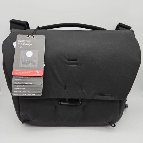 Peak Design BEDM13BK2 Everyday Messenger V2 Carry/Shoulder Bag - 13L
