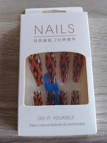False Nails Animal Print Cat Tiger Pattern Orange Black Brown Coffin Stiletto