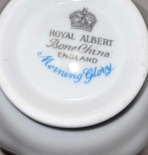 Royal Albert Bone China Morning Glory Kaffeetasse und Untertasse blau geblümt - Bild 2 von 2