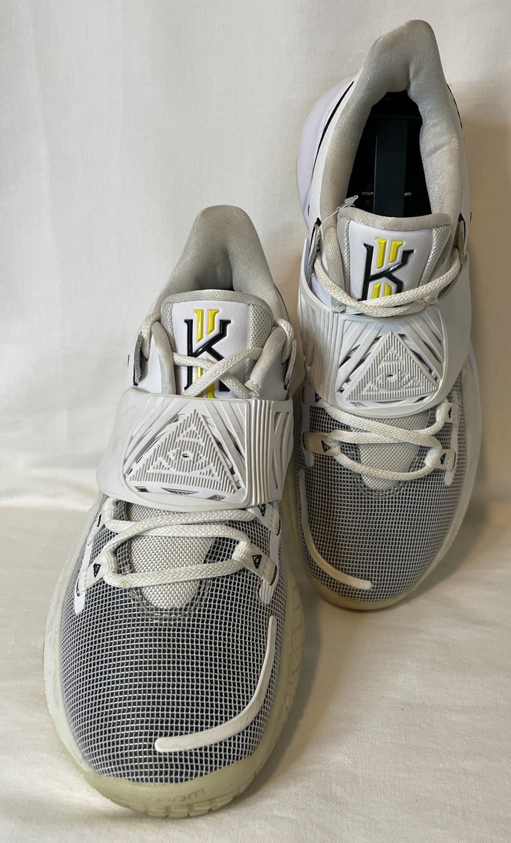 Nike Men's Kyrie Low 3 GLOW Eclipse Basketball Shoes White