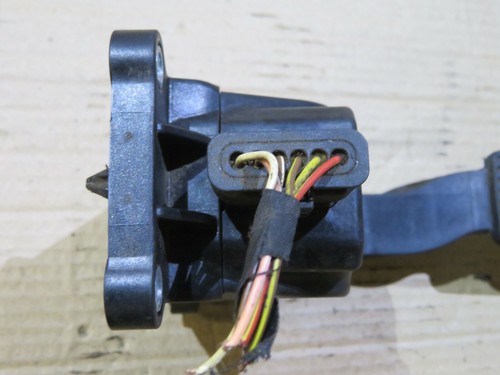 Pedal acelerador Mercedes Sprinter MK2 2011 W906 A9063000304 - Imagen 3 de 5