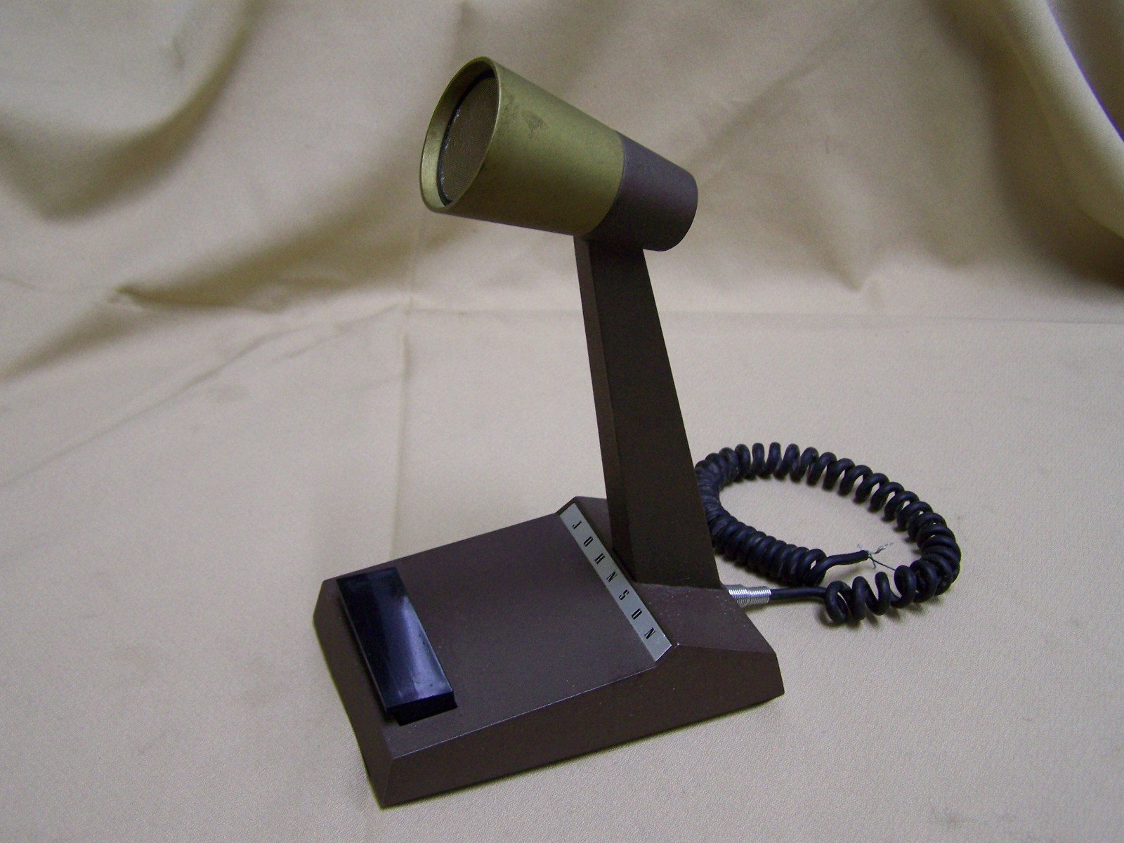 Johnson 2 way Radio CB MICROPHONE HI IMPEDANCE amplified Turner Gold Johnson 2 way Radio CB MICROPHONE HI IMPEDANCE amplified Turner Gold