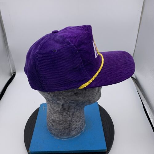 Sombrero Snapback Ajustable Pana Vintage NBA LA LAKERS Pro Classics de Universal - Imagen 4 de 8