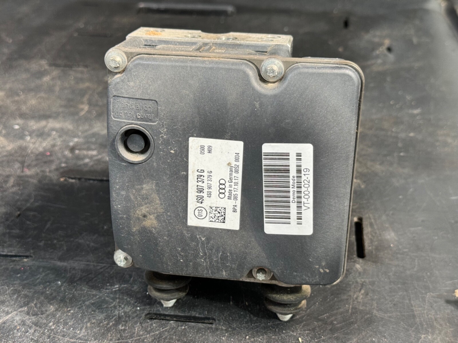 18 17 18 19 20 AUDI R8 V10 PLUS ABS BRAKE PUMP MODULE 4S0907379G