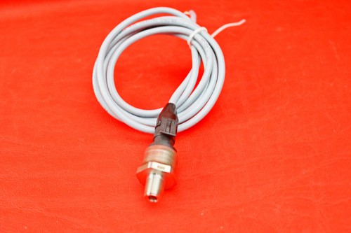 Danfoss DST P140 Pressure Transmitter 0…16bar 075G1030 - Picture 1 of 3