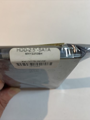 Fujitsu MHY2250 BH 250 GB Sata2.5” Hard Drive P/NCA06889-B30900C1 F/W:0080890B - Picture 3 of 5