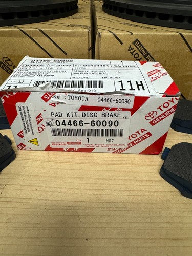 TOYOTA 4RUNNER 2010-2023 GENUINO FABRICANTE DE EQUIPOS ORIGINALES ROTORES DE FRENO TRASERO Y KIT DE PASTILLAS DE FRENO - Imagen 3 de 7