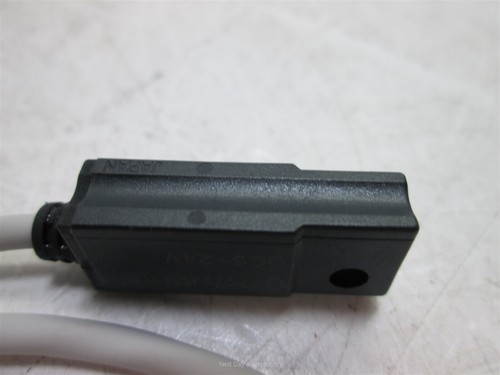 SMC D-H7NW Solid State Switch, Band Mounting Style, 2-Color Indication Type - Picture 5 of 5