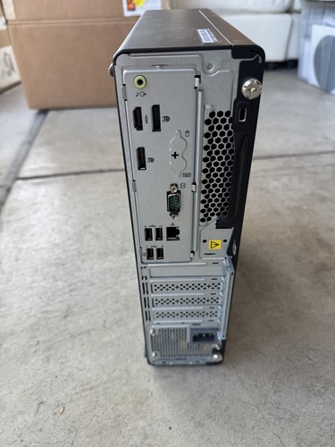 Lenovo ThinkCentre M70s Gen 3 Intel Core i3 10a generazione 8 GB senza unità/OS SFF desktop - Foto 2 di 5