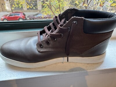 Timberland Men's Maple Grove Leather Chukka