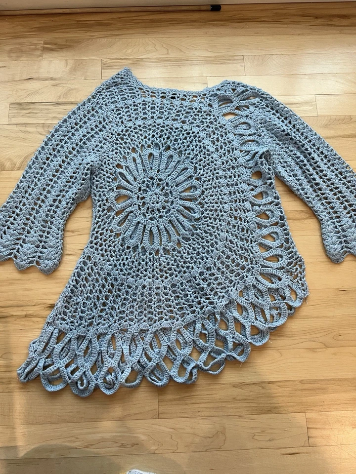 Suéter Túnica Denim 24/7 S/M 12 Crochet Brillante Boho Hada Cottagecore Sirena Foto 3 de 3