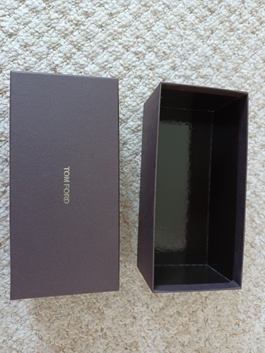 Estuche para gafas TOM FORD marrón con caja y tarjeta - Imagen 17 de 21