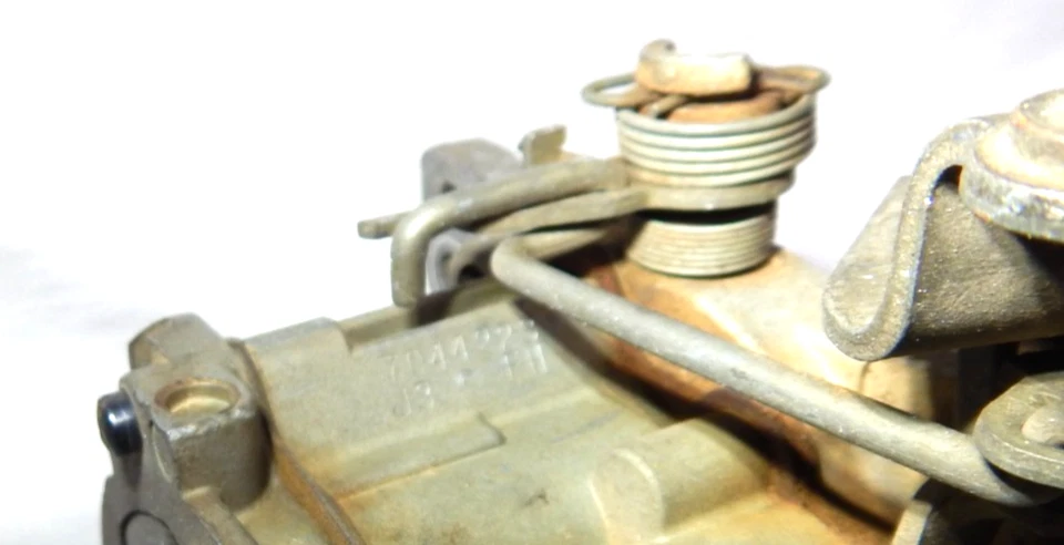 Carburador Rochester Quadrajet 7044223 FH 4 barriles 1974 454 C10 Chevy GM camión Foto 2 de 4