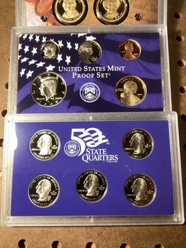 2007 & 2008 Proof Set Lot of 2 - Picture 10 of 11