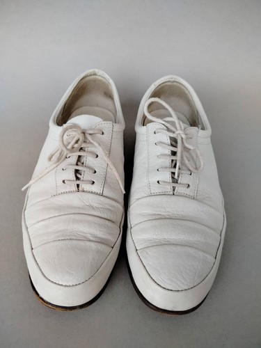 White genuine leather shoes from Yugoslavia, 1990s Size 9