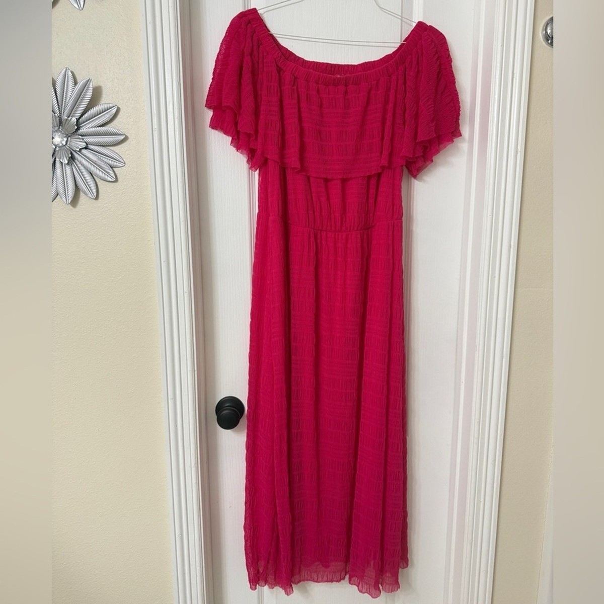 Zoey & Leelo Off the Shoulder Maxi Dress Pink Ruffle Textured Boho Size L | eBay Zoey & Leelo Off the Shoulder Maxi Dress Pink Ruffle Textured Boho Size L | eBay