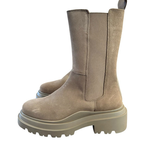 AQUA Jessy Pull On Suede Mid Calf Boots Lug Sole NEW Size 10 - Picture 1 of 8