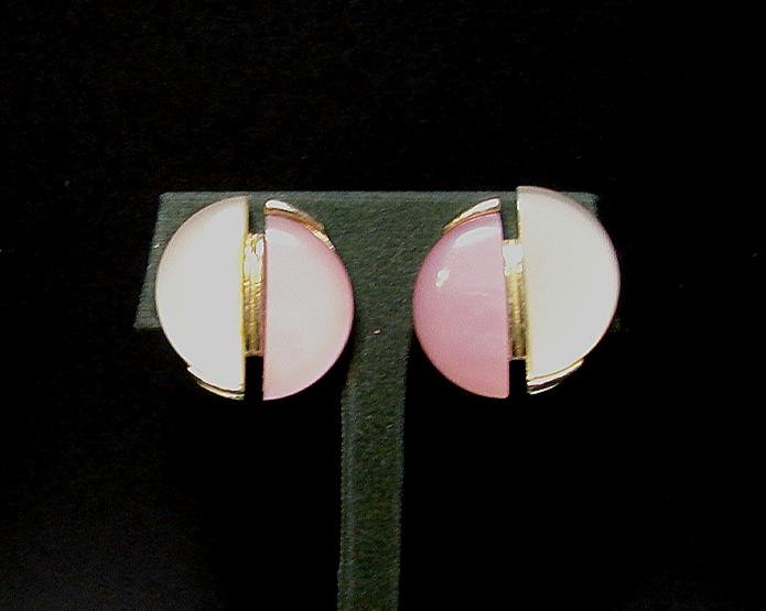 Vintage White & Pink Moon Glow Lucite & Gold Tone Thermoset Clip On Earrings