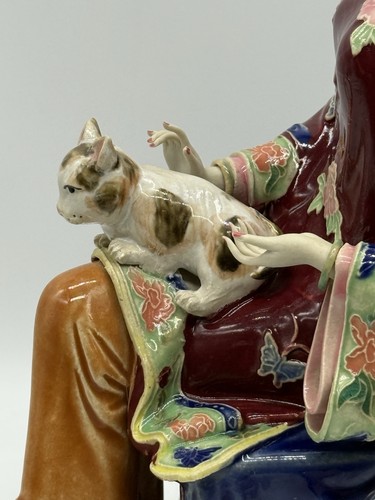 Chinese Lady Sitting in Chair Petting Cat Ceramic/Porcelain Statue Detailed 10" - Picture 11 of 16