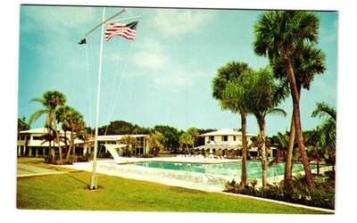 RIOMAR Bay Yacht Club Vero Beach FL vintage postcard unposted