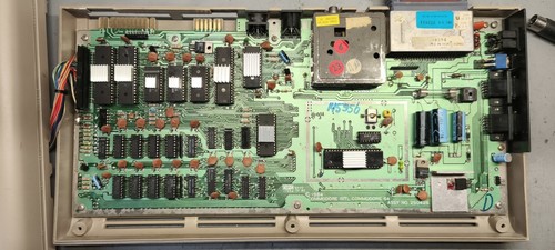 commodore 64 (set) with all original ic's - Afbeelding 18 van 24