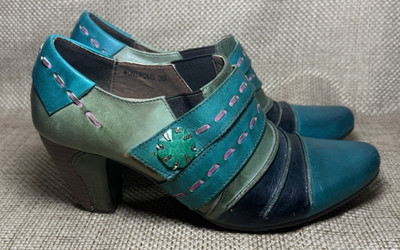 L'Artiste by Spring Step Wondrous Teal Leather Whimsy Block Heel Bootie Shoe 8.5