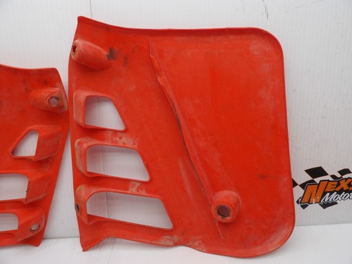 1986 Honda CR250R Side Panel Shroud Set 83520-KS6-000ZA 83620-KS6-000ZA - Picture 15 of 18