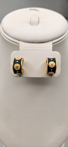 Madewell Orecchini a Cerchio Blu Piccoli Smaltati Margherita Delight 15mmx15mm - Foto 1 di 6