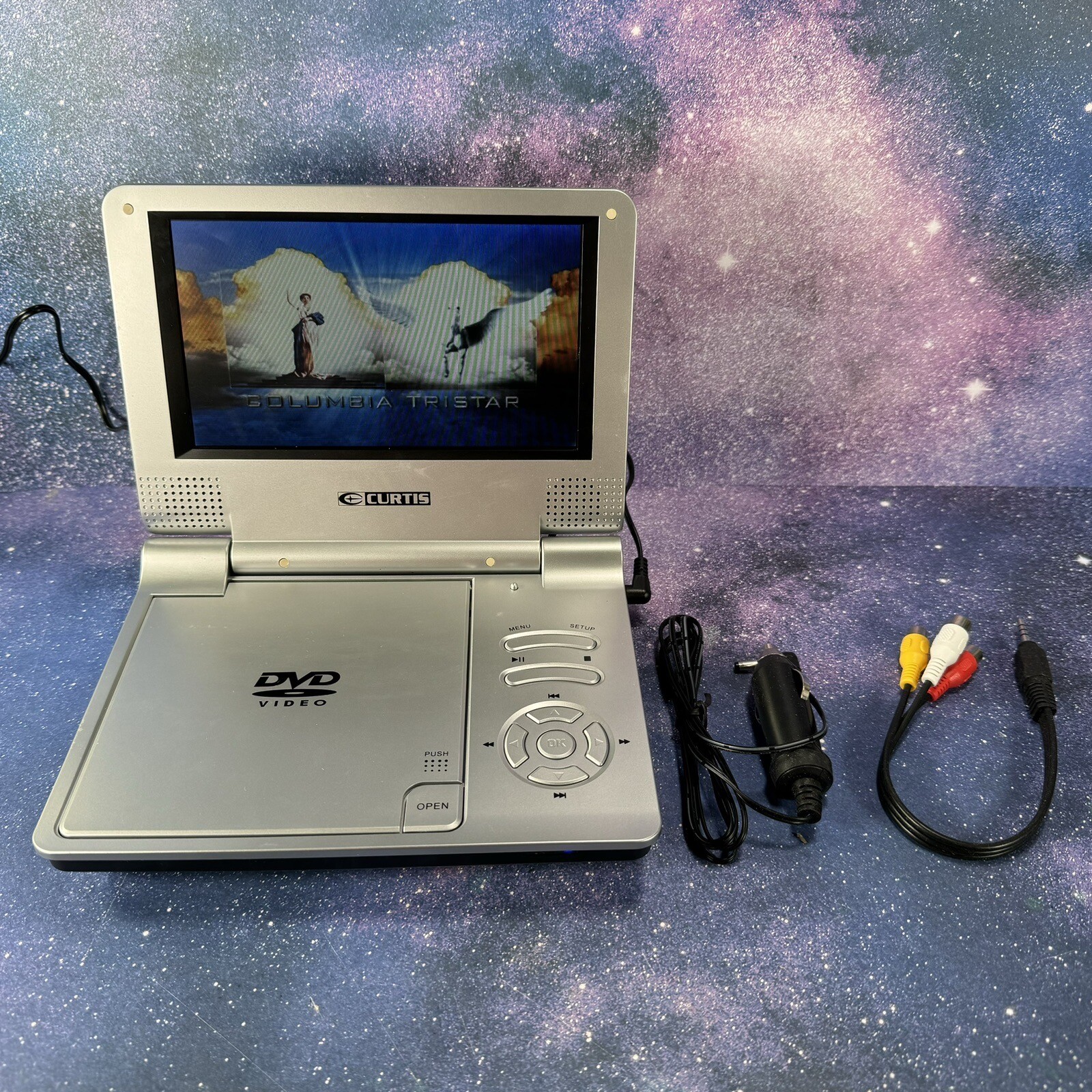 Curtis Portable DVD Player 7" Colour Screen  Car Charger