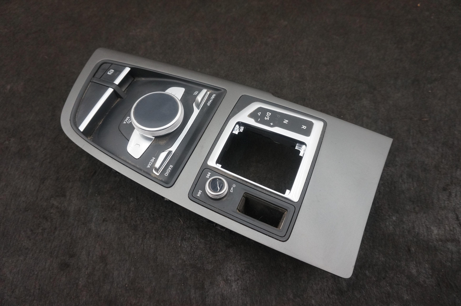 Front Center Console Multimedia Touch Pad Trim Bezel 4S1919614D Audi R8 4S 18-24