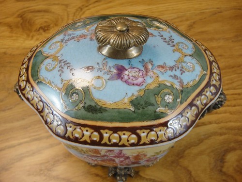 Scatola con coperchio porcellana bronzo vaso con coperchio antica urna coppa barattolo sfarzoso vaso conchiglia - Foto 7 di 9