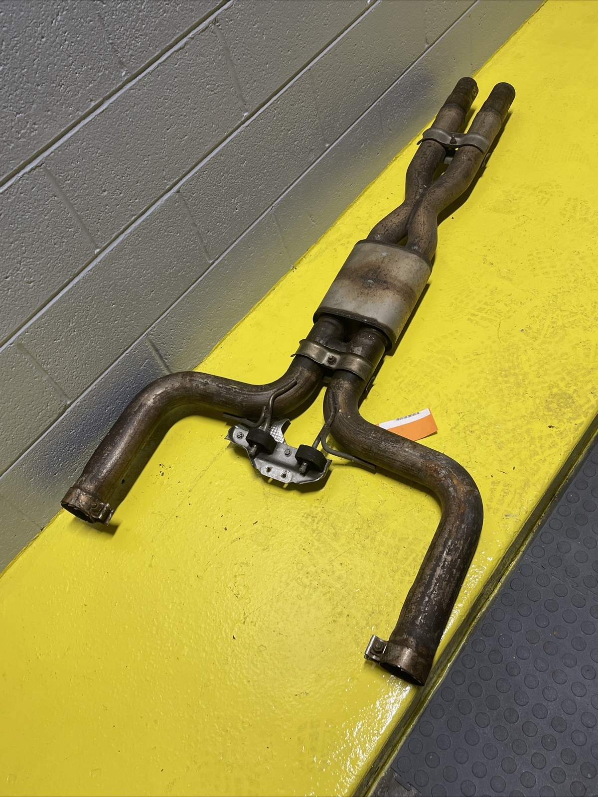 2017-2020 Maserati Levante 3.0L Engine Exhaust System RESONATOR Pipe OEM