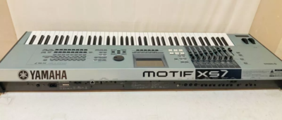 Yamaha Motif XS7 76 Key Keyboard Synthesizer w/ Soft case Musical