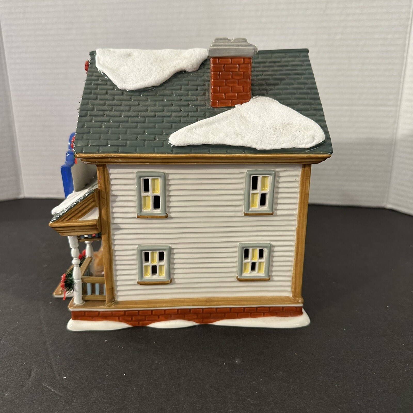 Picture 3 of 10