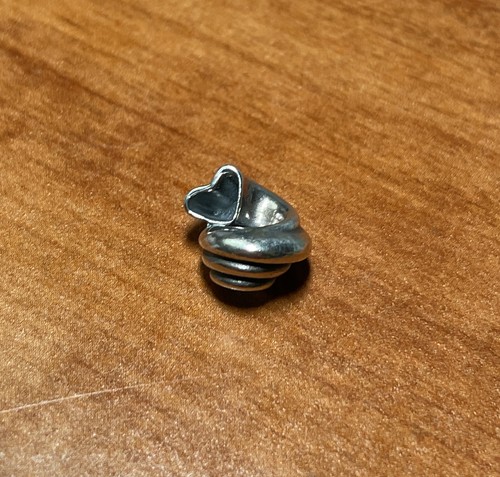 Authentic TROLLBEADS Sterling Silver Heart Bow Bead TAGBE-20064 - Picture 6 of 7
