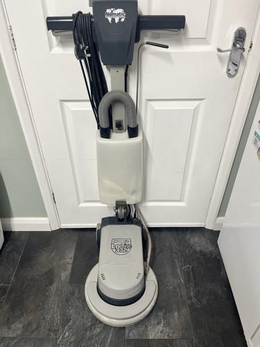Numatic Brosse à récurer en nylon 410mm (adaptateur inclus) | Parket
