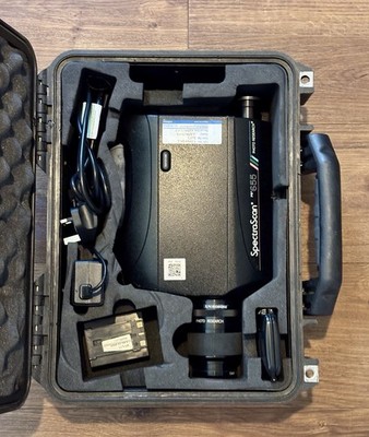 Jadak - Photo Research - SpectraScan PR655 (8nm) - Spectroradiometer - With Case