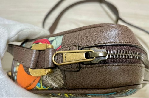 Authentic Gucci x Disney Collaboration Donald Duck GG Supreme Shoulder Bag used - Picture 12 of 17