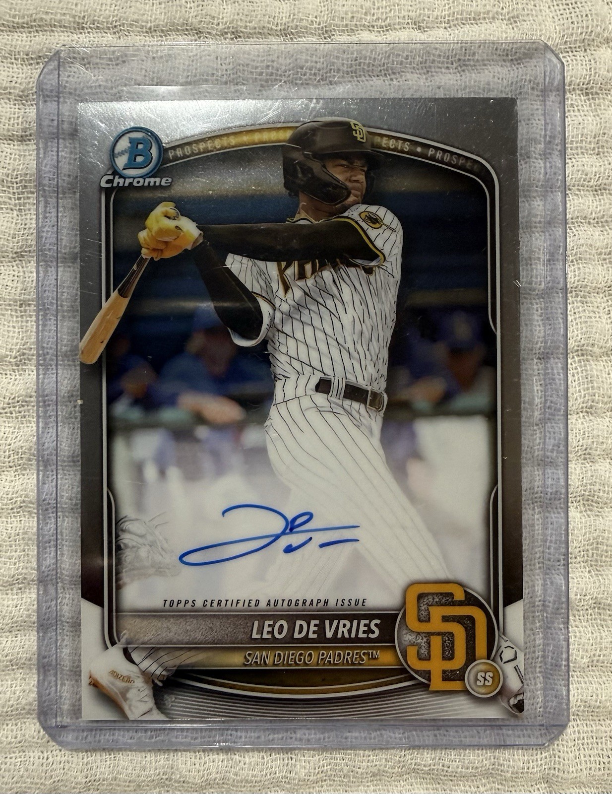 2025 Bowman Chrome Leo De Vries Prospect Autograph #CPA-LD Padres